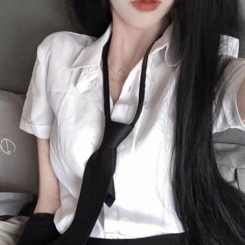 干支魂:猫客万来海报
